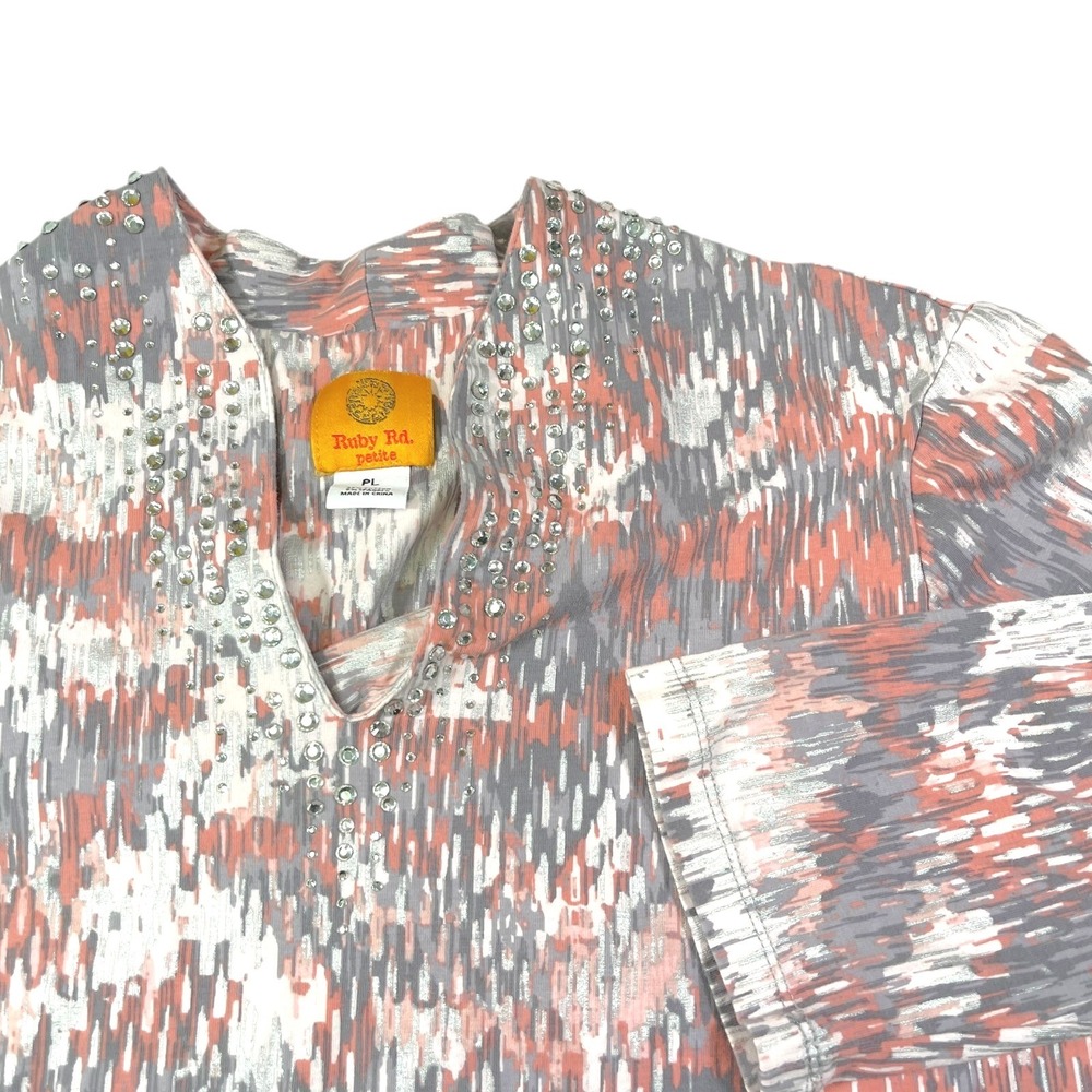 Ruby Rd PL Coral Grey Abstract Print Rhinestone V-Neck 3/4 Sleeve Top Boho Chic
